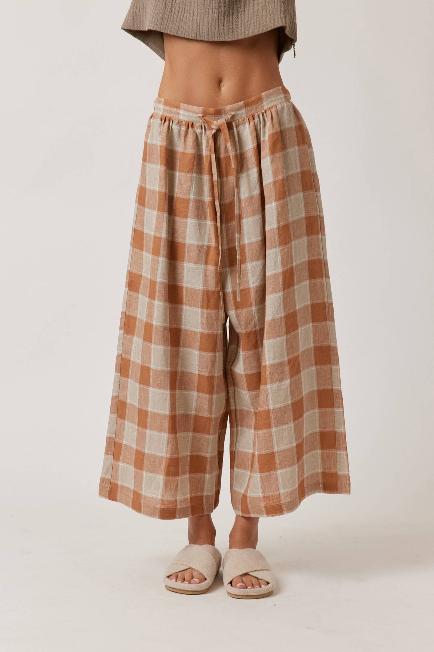 Front tie linen pants: 100% Linen