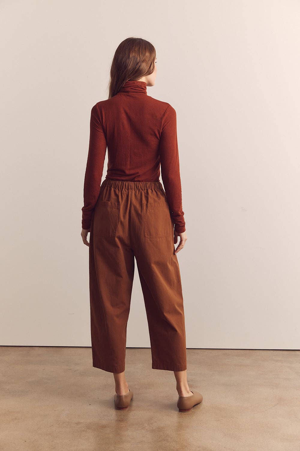 Pleated drawstring pants: Red Bean / Solid