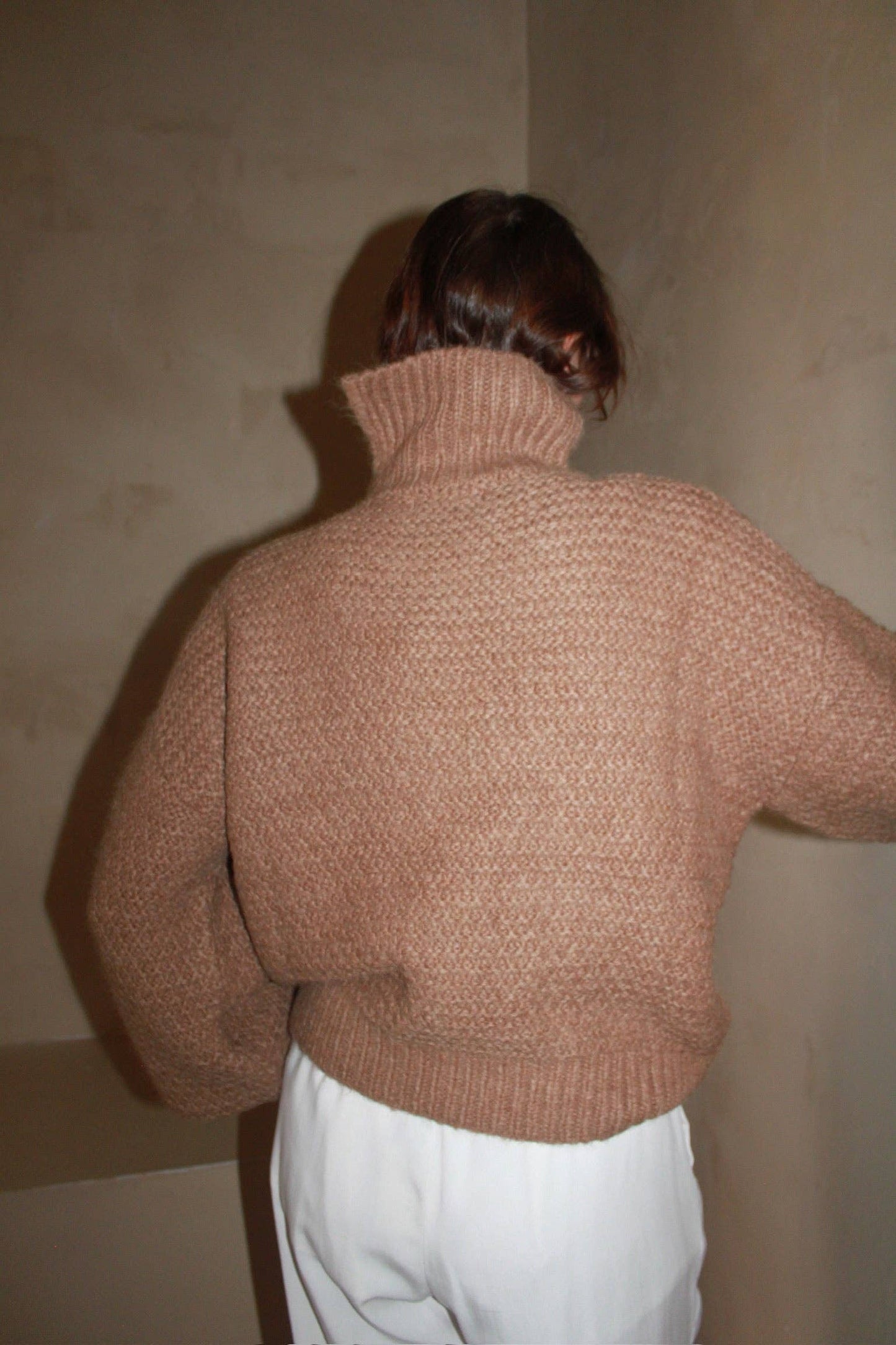 Ollie Knitted Suri Alpaca Sweater: Jute / O/S