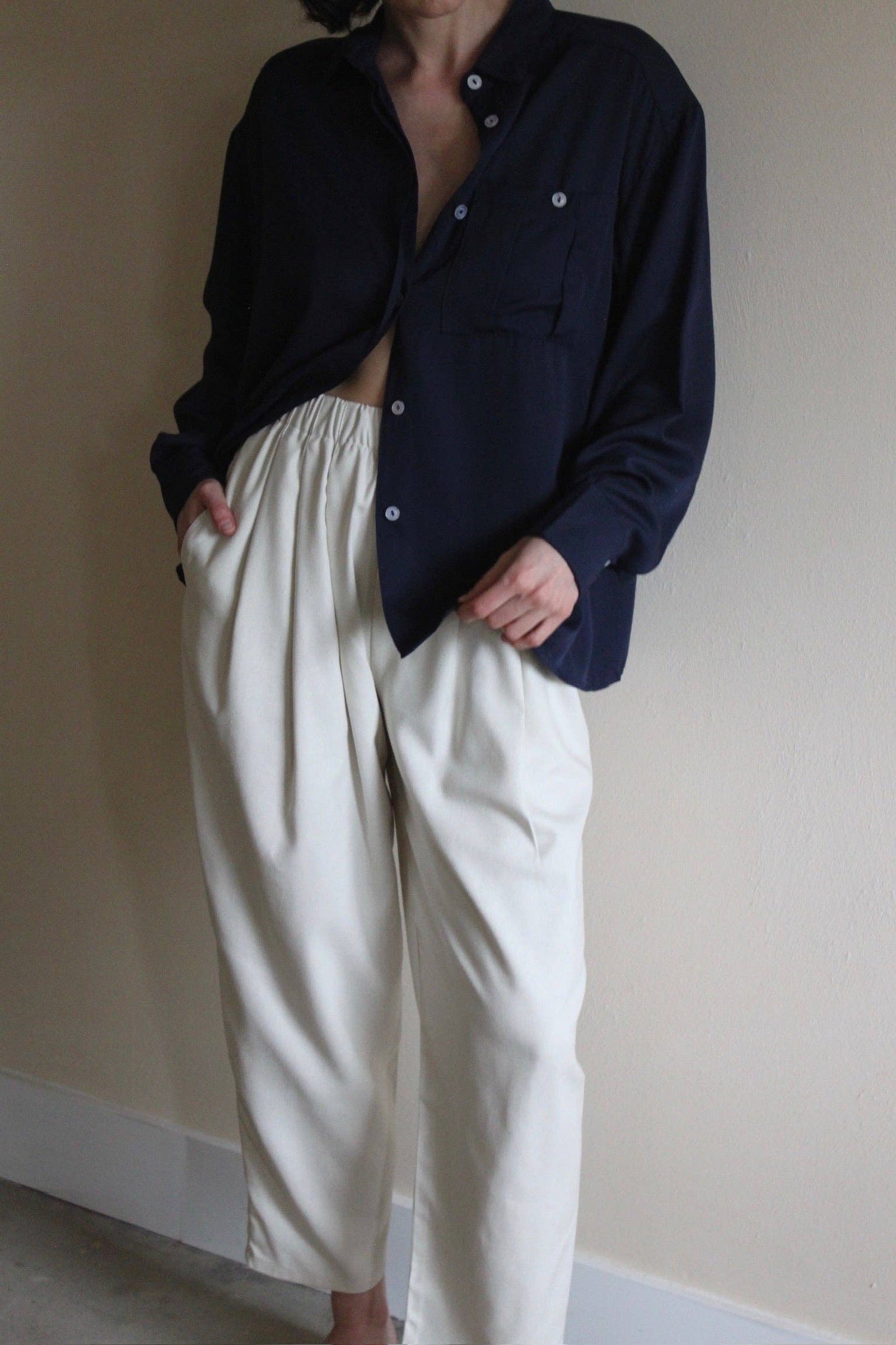 Lena Silk Canvas Pant: Black / S / 26"