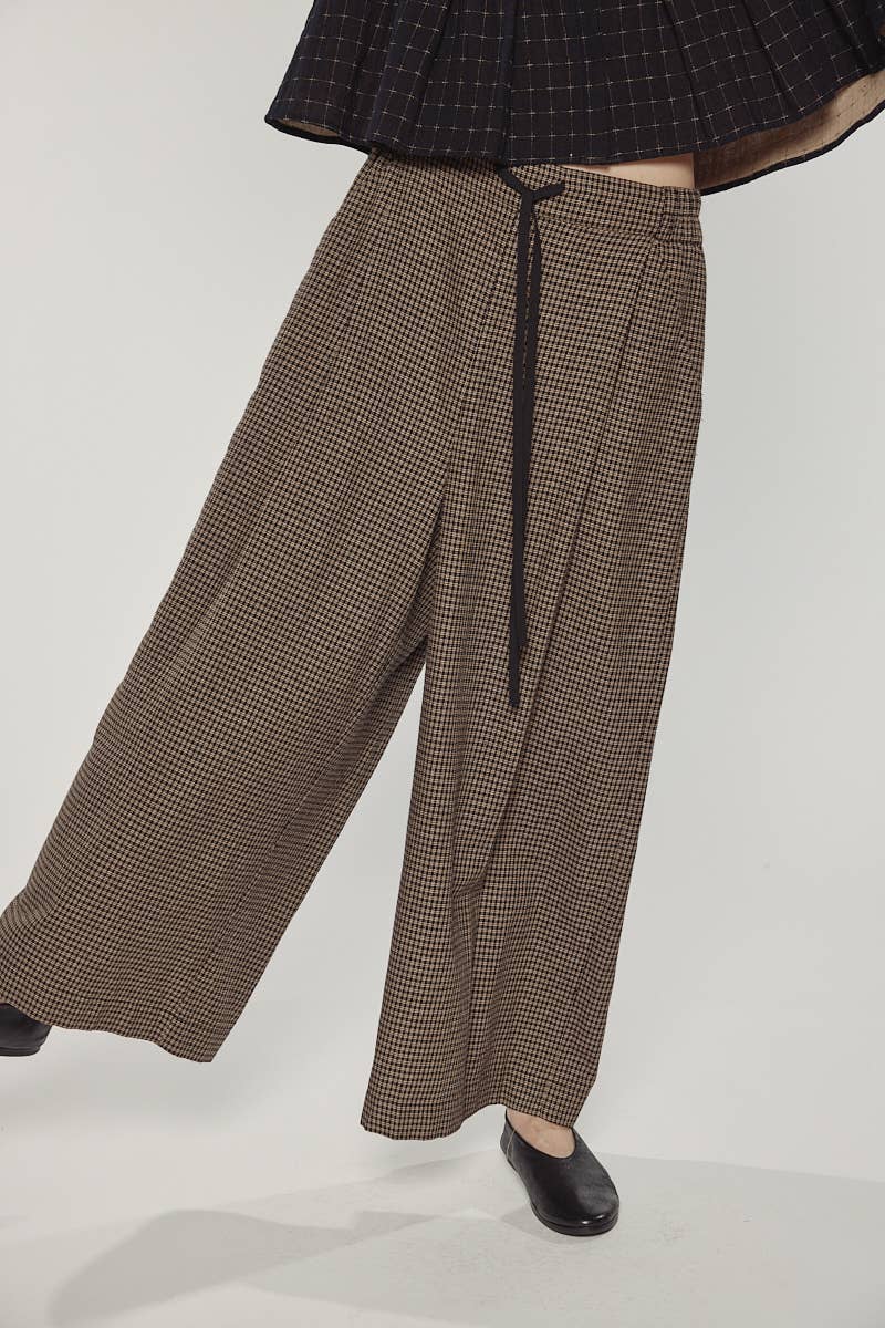 Wide leg straight pants: Black/Khaki / Checkered