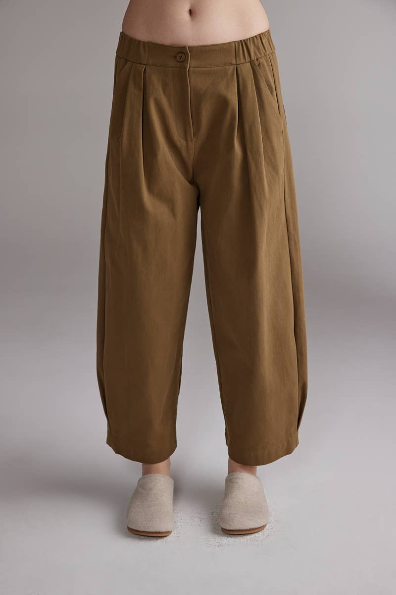Pleated Volume Pants: Curry / Solid
