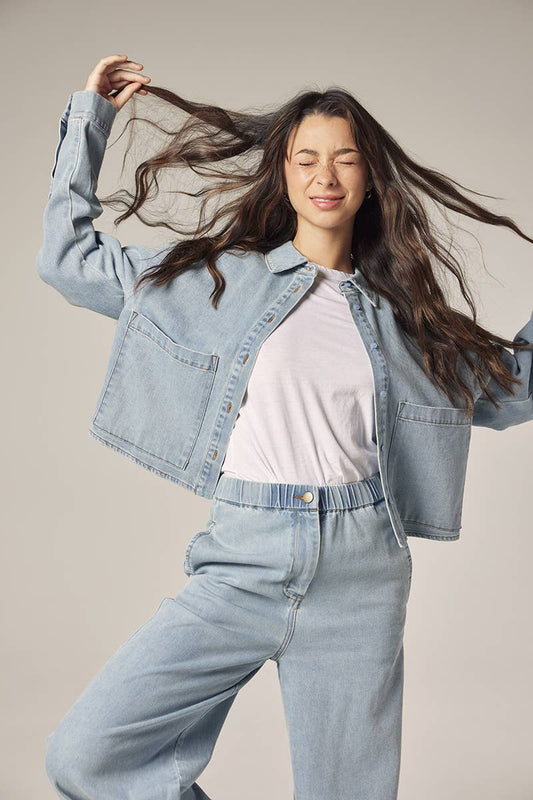 Short denim shirt: Denim / Solid