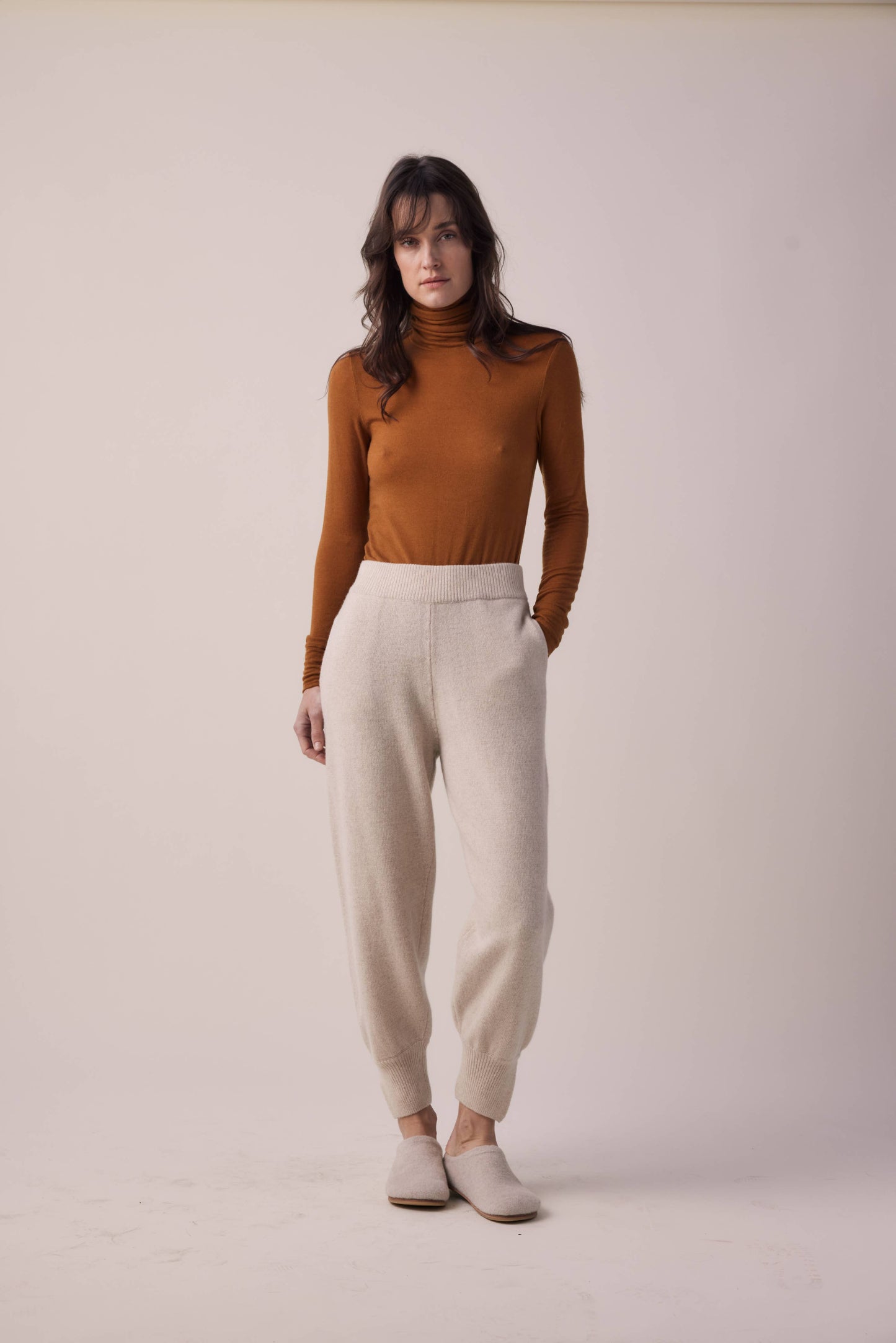 Cashmere wool sweater jogger pants: Oatmeal / 90% Wool 10% Cashmere