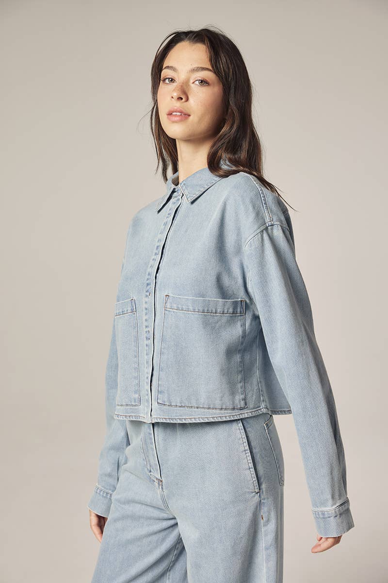 Short denim shirt: Denim / Solid