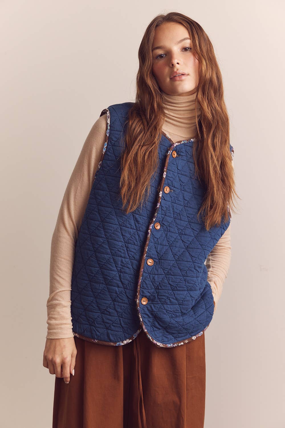 Wool blend shepherd reversible vest: Coco / Solid / M/L