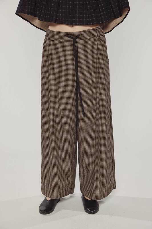 Wide leg straight pants: Black/Khaki / Checkered