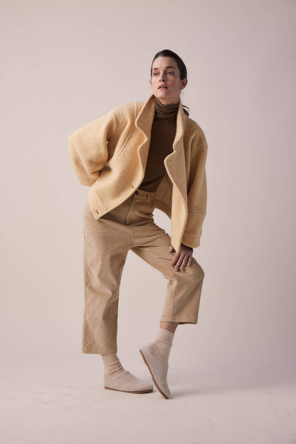 Cropped corduroy baggy pants: Dark beige / 97% Cotton 3% Spandex