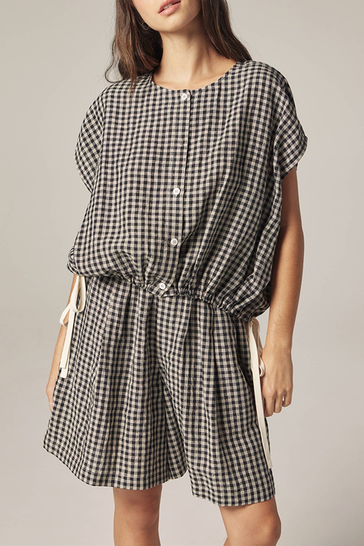 Gingham Drop Sleeve Button Down Top: Black/Natural / Checkered