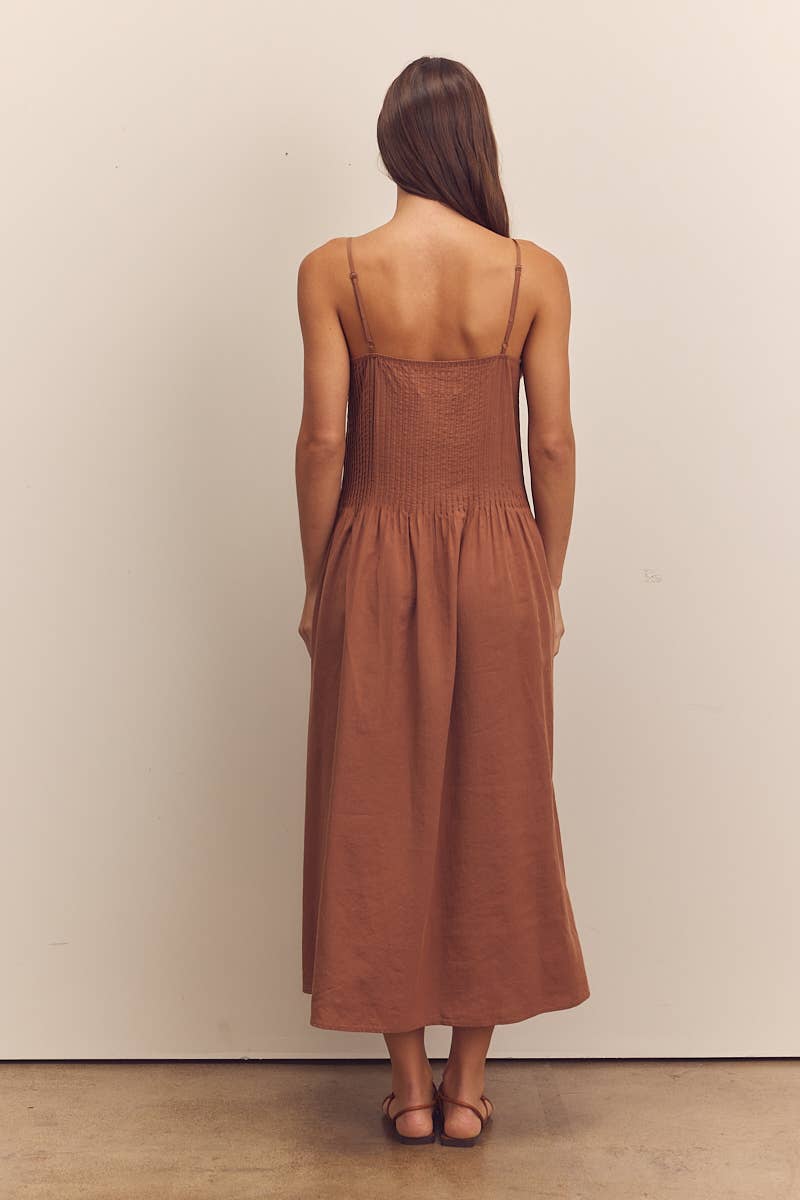 Pintuck top cami dress: Latte / Solid