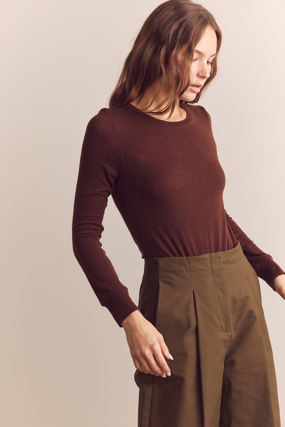 Wool blend lightweight knit top : Chestnut / Solid