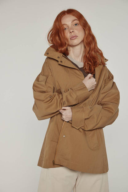 Tie waist utility jacket: Khaki / Solid
