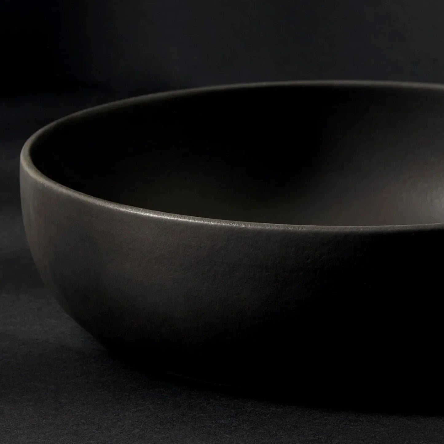 Shallow Stoneware Serving Bowl 60 oz