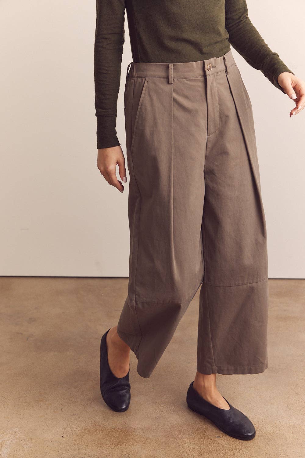Wide-leg ankle trousers: Mud / Solid / M/L