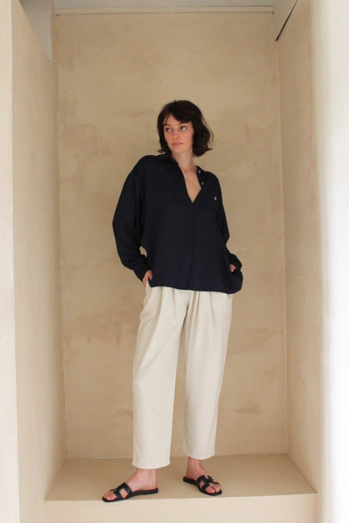 Lena Silk Canvas Pant: Black / S / 26"