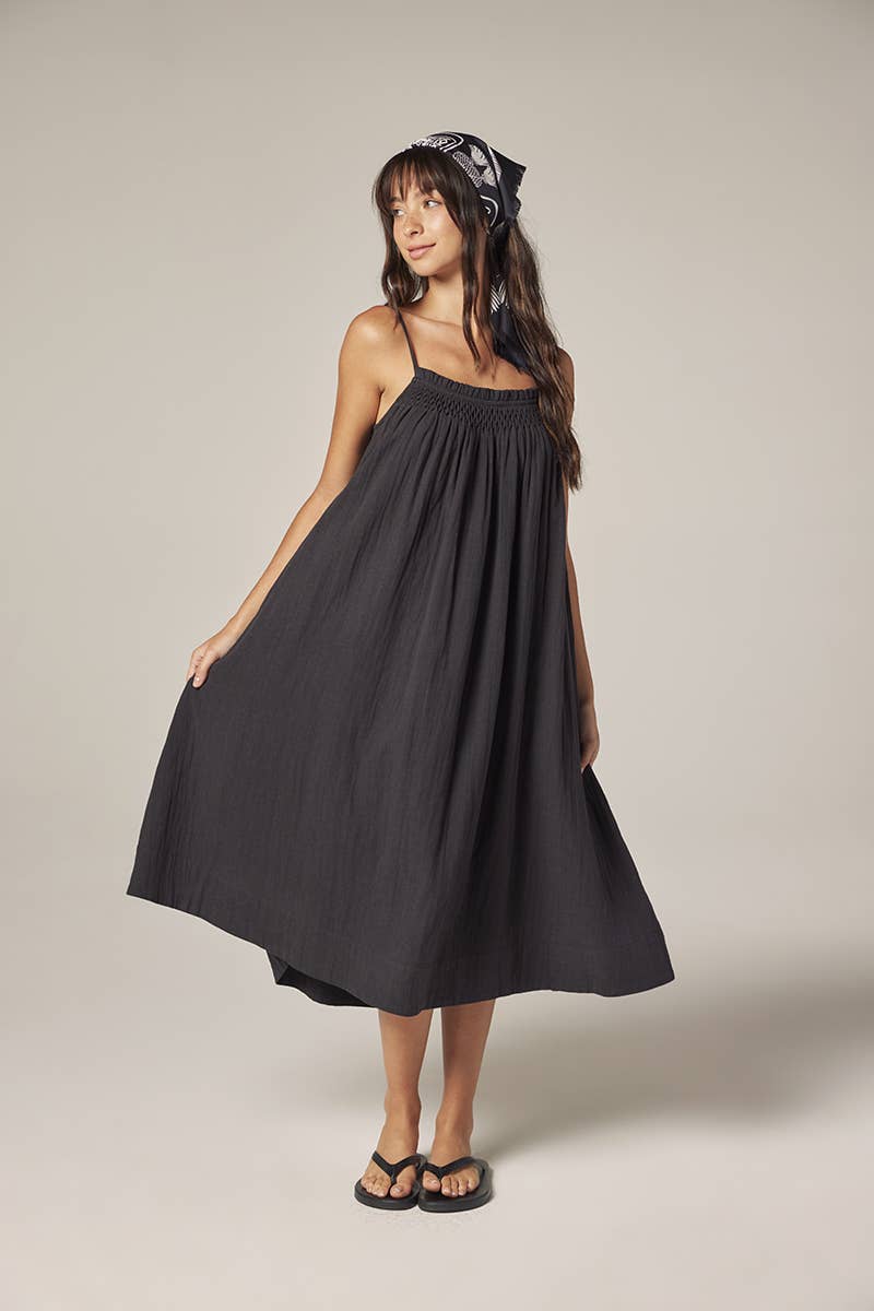 Smocked tie dress: Charcoal / Solid