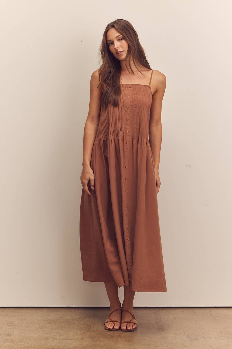 Pintuck top cami dress: Latte / Solid