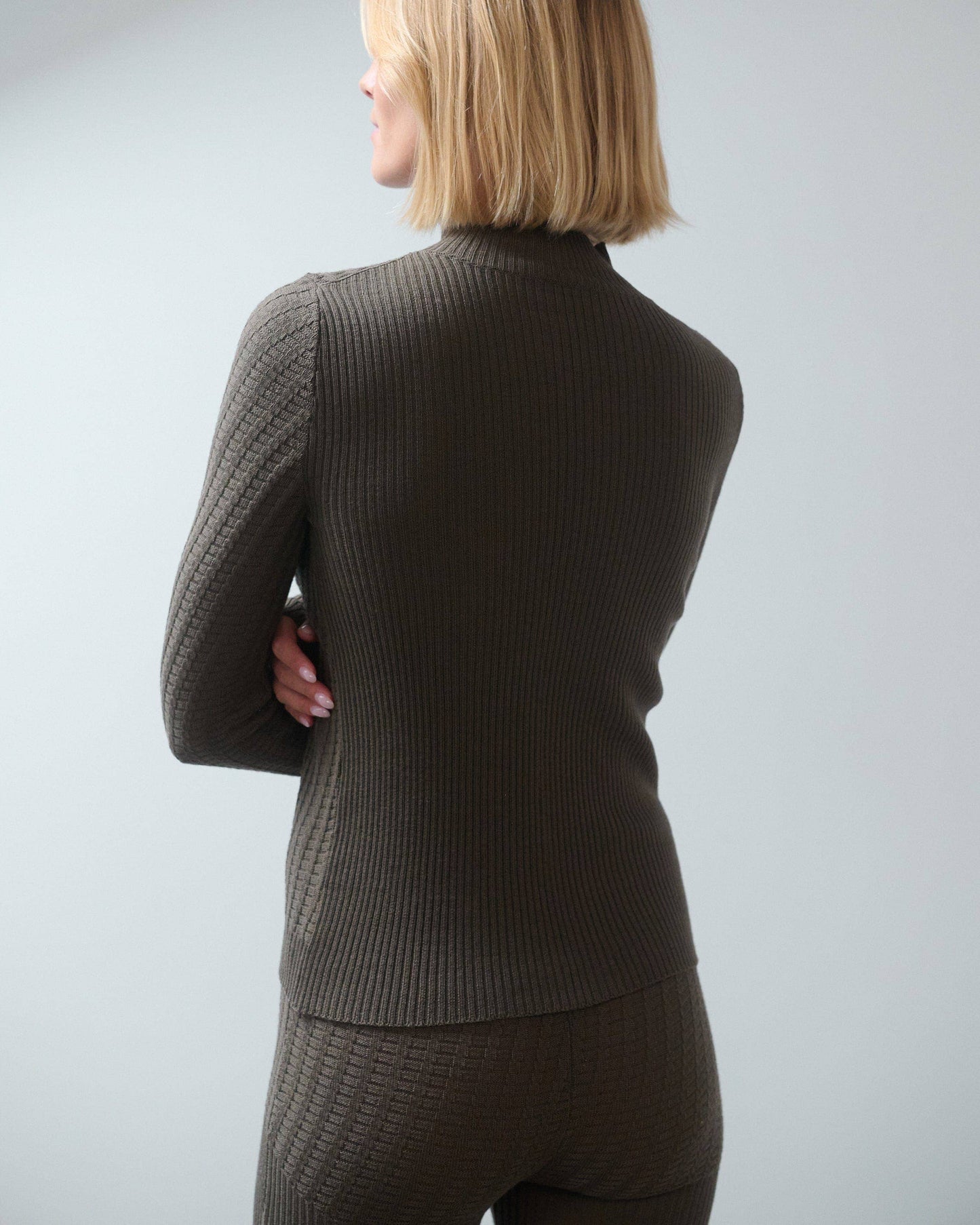 Žaltys: Nettle Merino Wool Turtleneck: Nettle / M