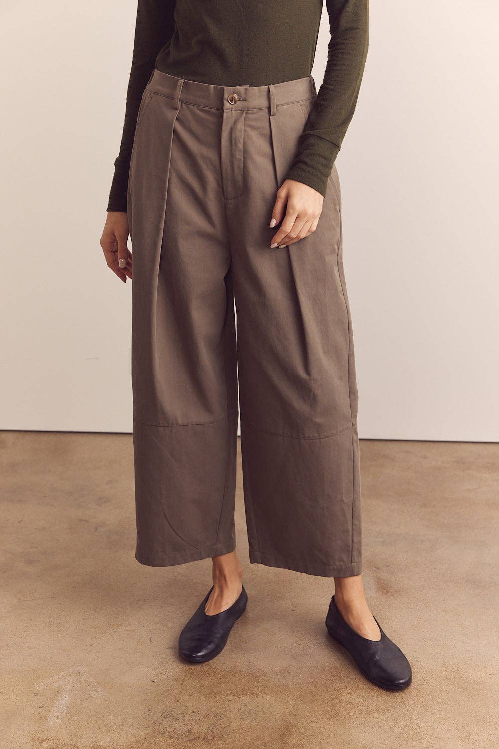 Wide-leg ankle trousers: Mud / Solid / M/L