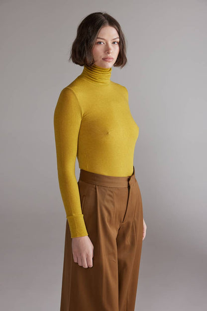 Wool blend lightweight turtleneck