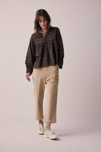 Cropped corduroy baggy pants: Dark beige / 97% Cotton 3% Spandex