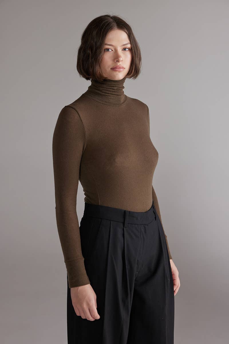 Wool blend turtleneck: D.Olive Solid