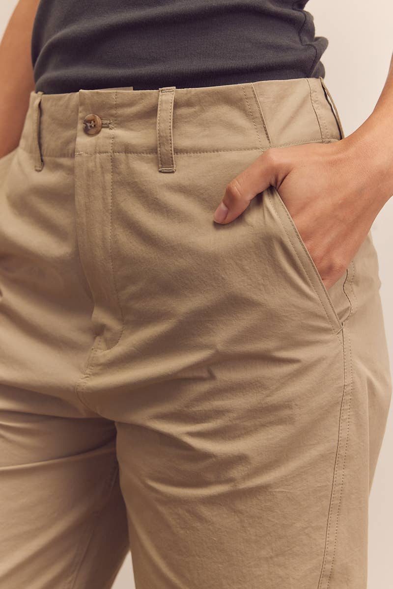 Mid-rise cotton trousers: Sage / Solid