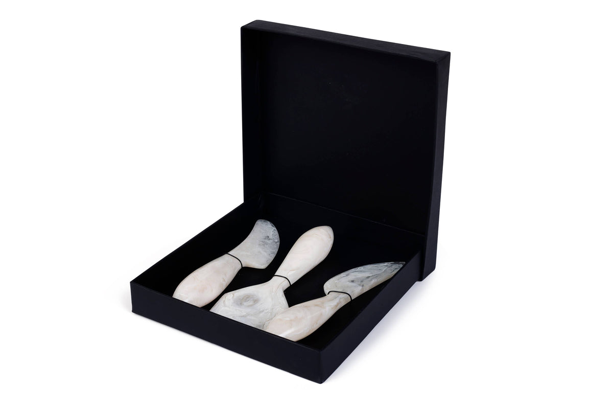Resin Cheese Knife, Vanilla  (Set of 3)  - 6 Inches