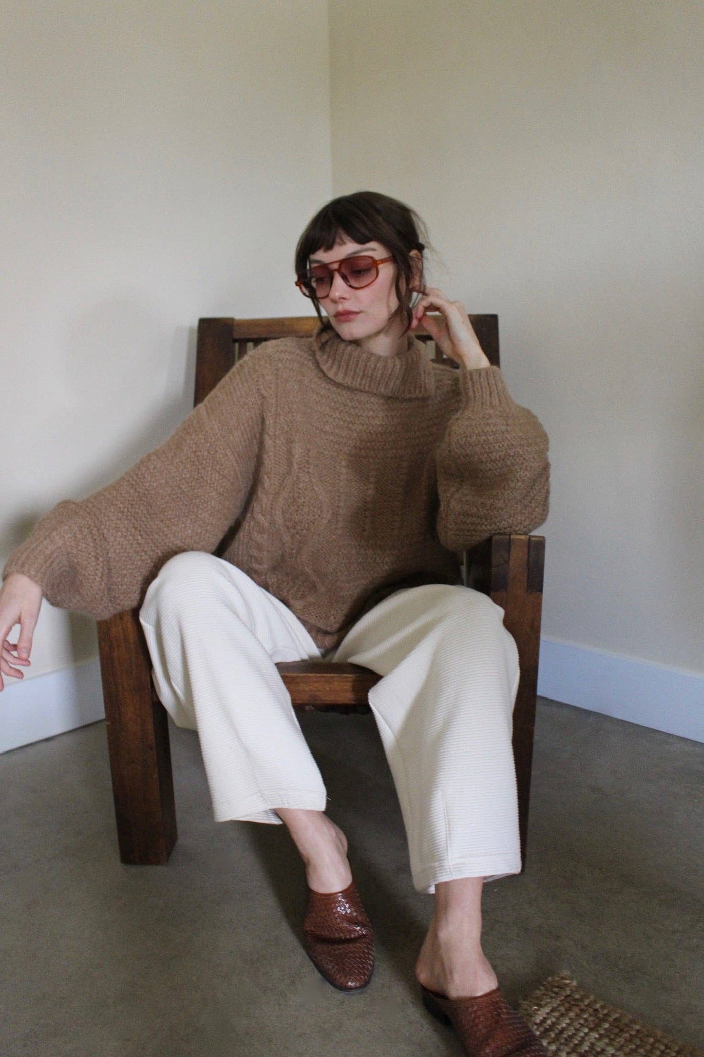 Ollie Knitted Suri Alpaca Sweater: Jute / O/S