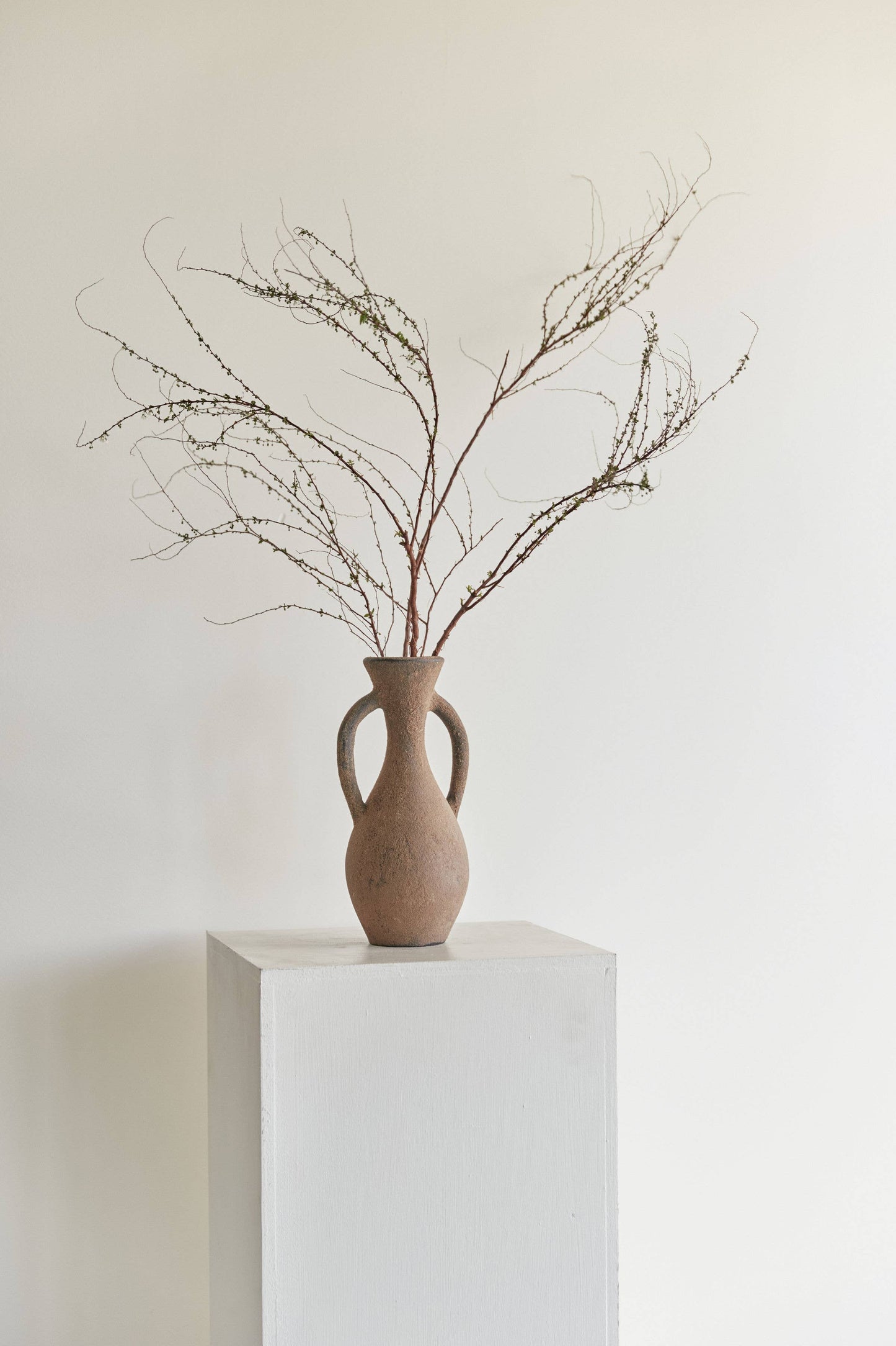 Amil Vase