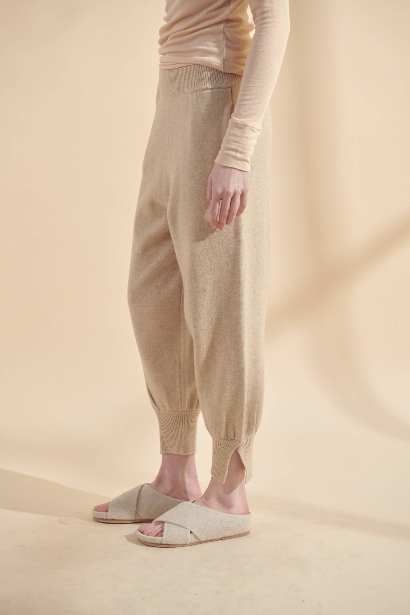 Cashmere wool sweater jogger pants: Oatmeal / 90% Wool 10% Cashmere