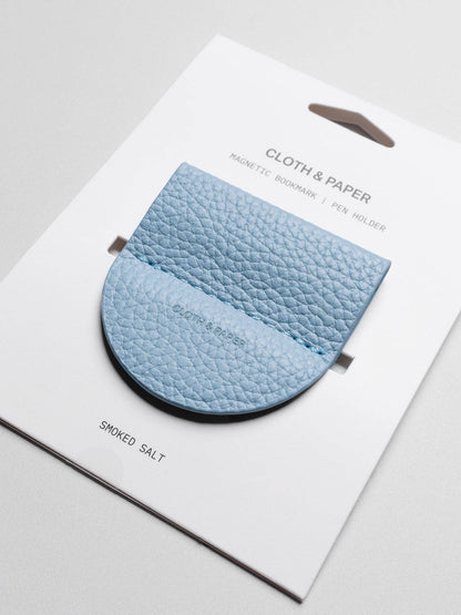 Magnetic Bookmark | Pen Holder | Leather: Leche
