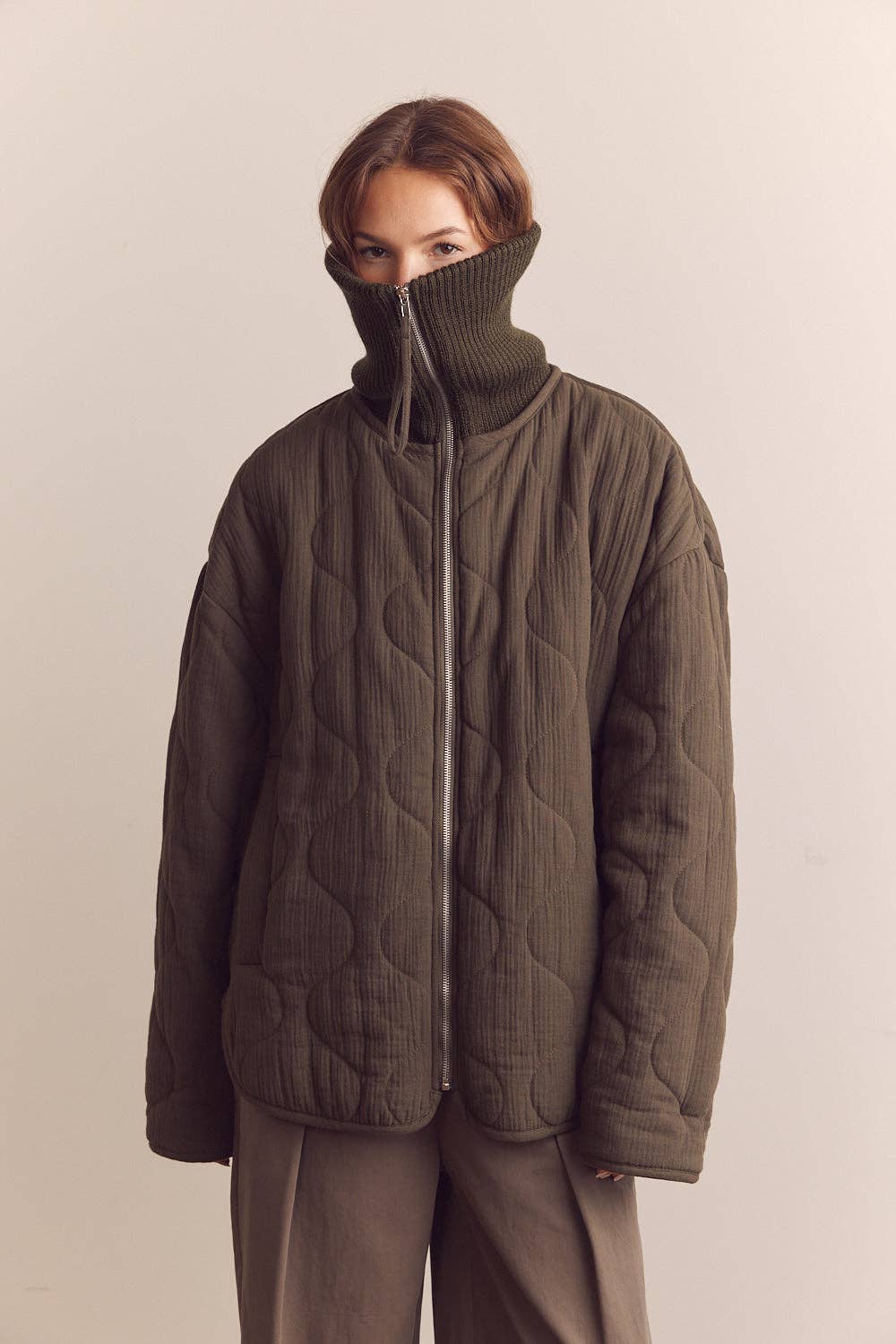 High neck rib collar cotton quilt jacket: Pine / Solid / M/L