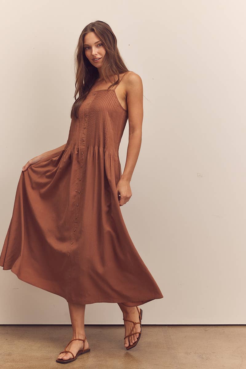 Pintuck top cami dress: Latte / Solid