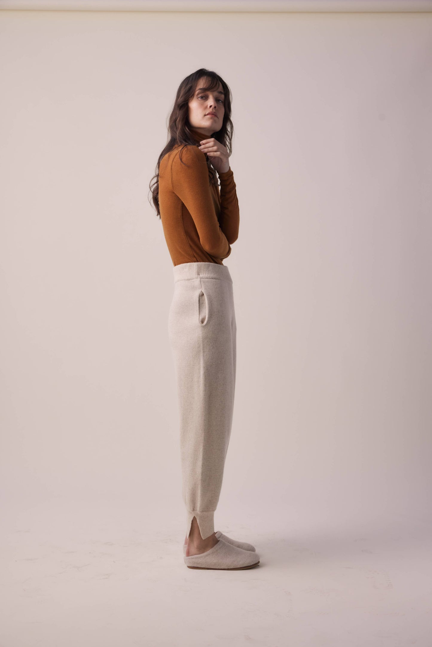 Cashmere wool sweater jogger pants: Oatmeal / 90% Wool 10% Cashmere