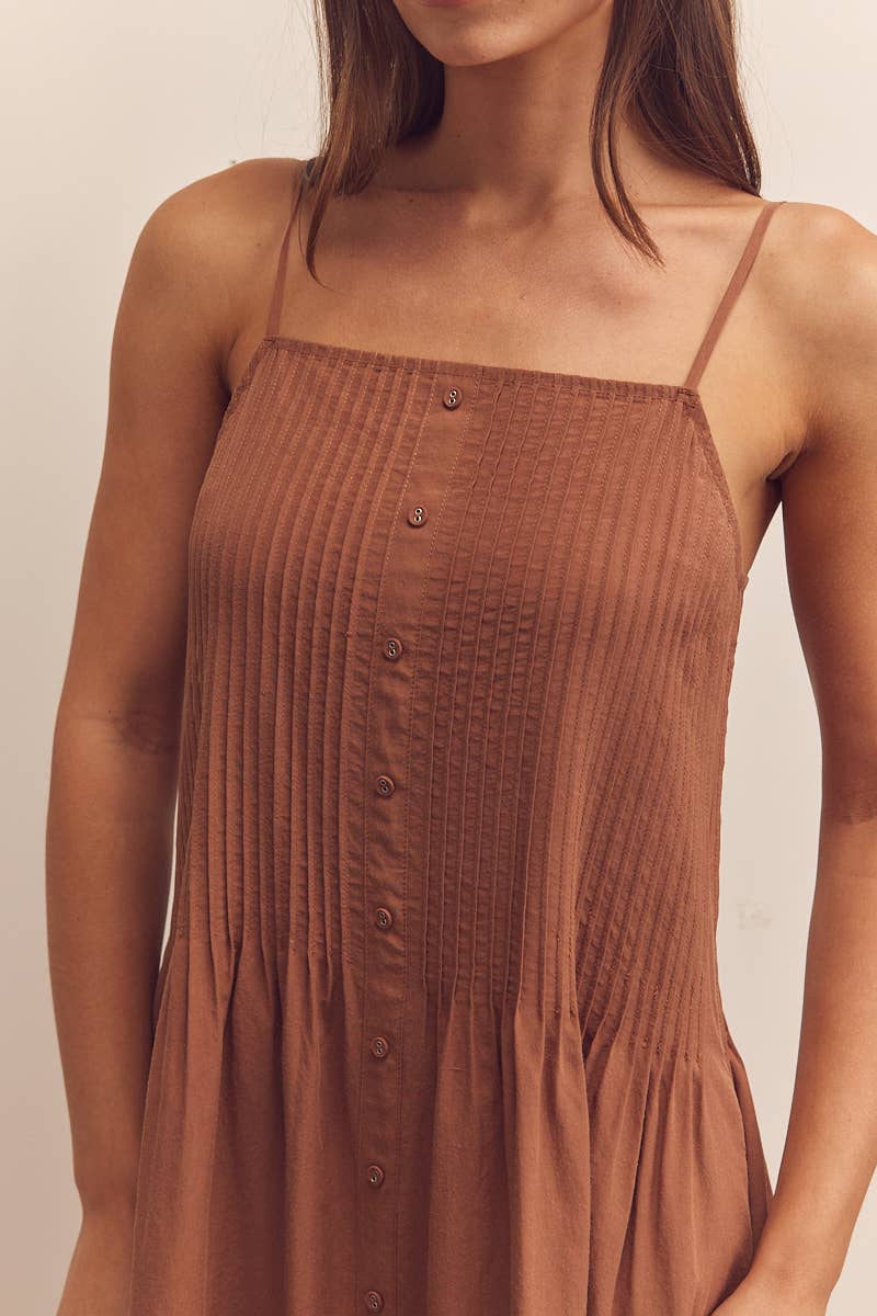 Pintuck top cami dress: Latte / Solid