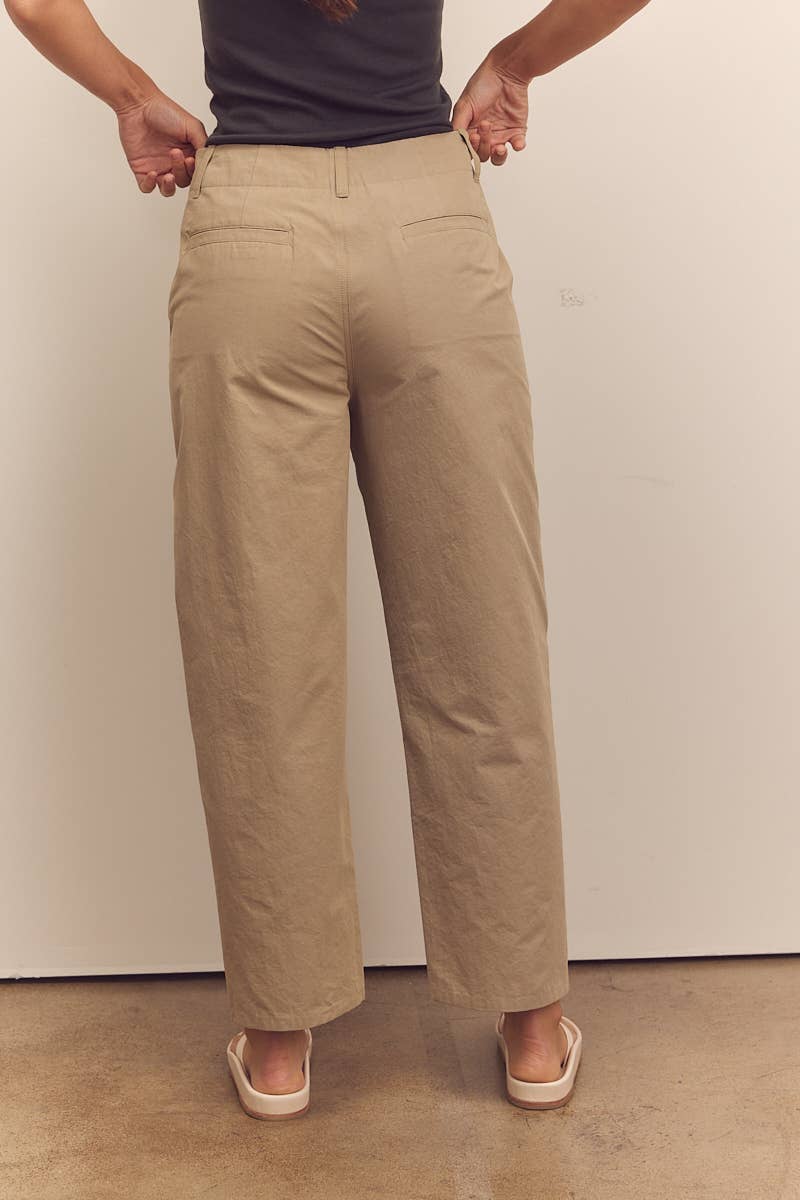 Mid-rise cotton trousers: Sage / Solid