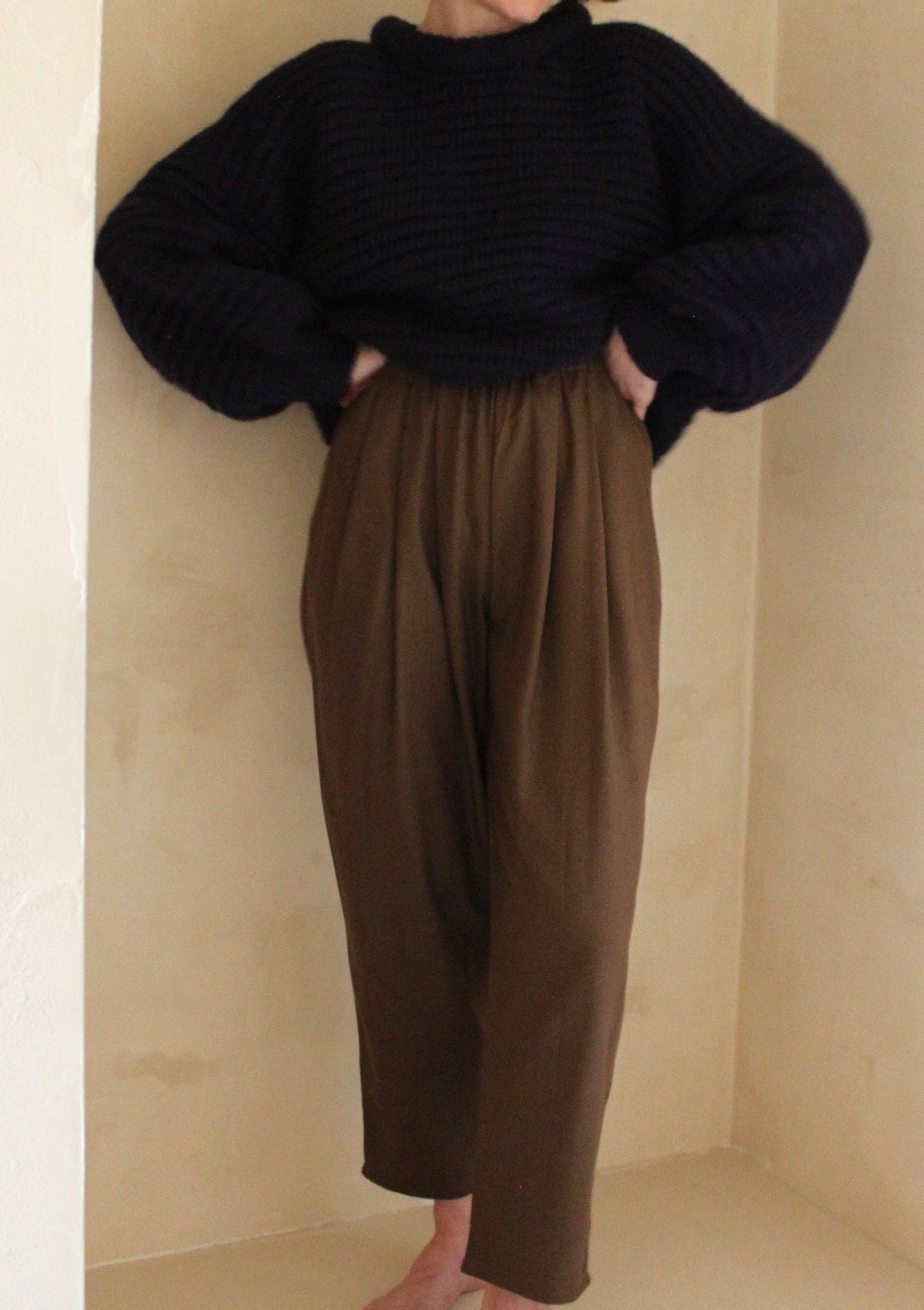 Lena Silk Canvas Pant: Black / S / 26"