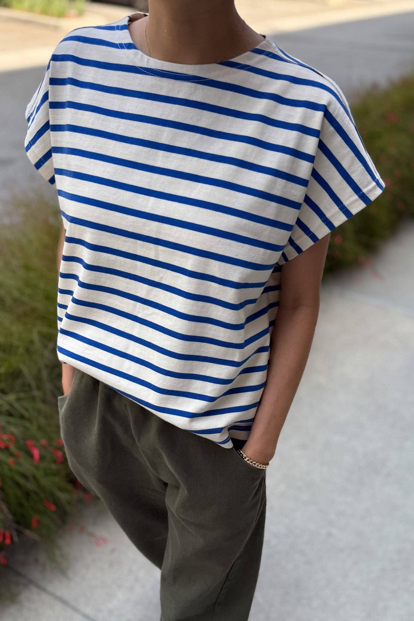 Manon Tee  WHITE STRIPE ON NAVY