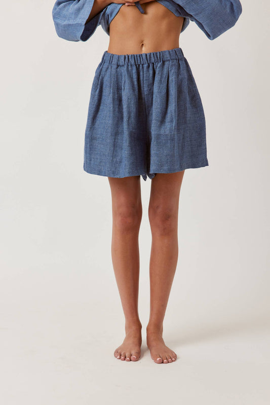 Pleated short pants: Denim blue / 100% Linen